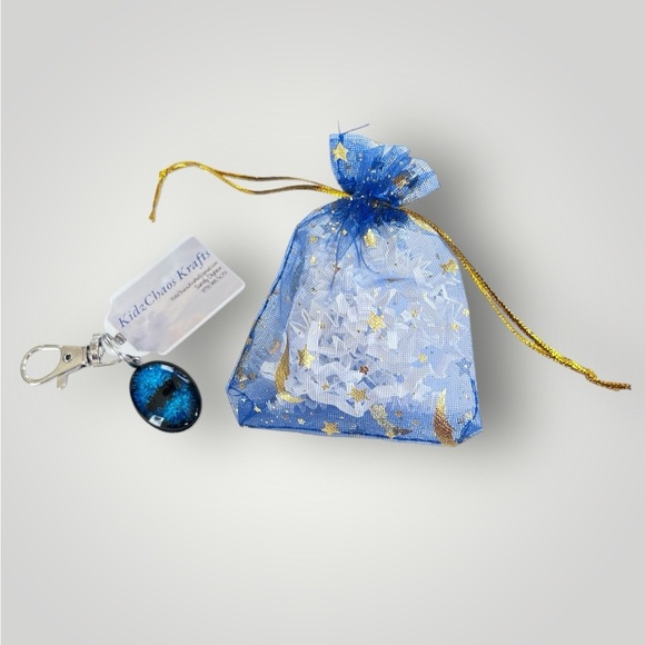 𝑯𝒂𝒏𝒅𝒎𝒂𝒅𝒆 Blue Dragon Eye Keychain w/Gift Bag - Picture 6 of 14